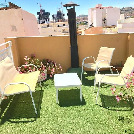 Room With Single Bed In Typical Townhouse With Rooftop Terrace Malaga Bagian luar foto