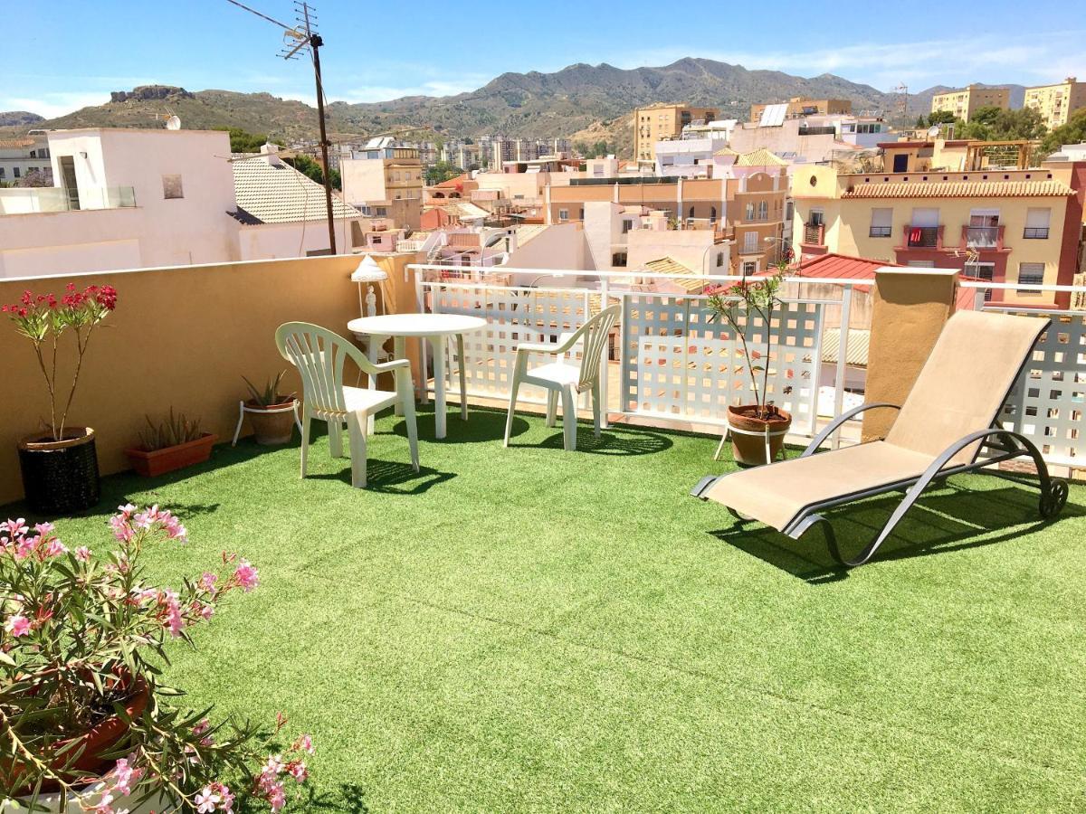 Room With Single Bed In Typical Townhouse With Rooftop Terrace Malaga Bagian luar foto